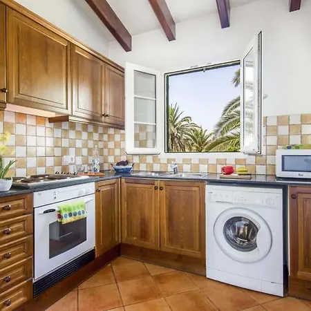 Cala'n Blanes Sleeps 7 Pool Air Con Wifi *